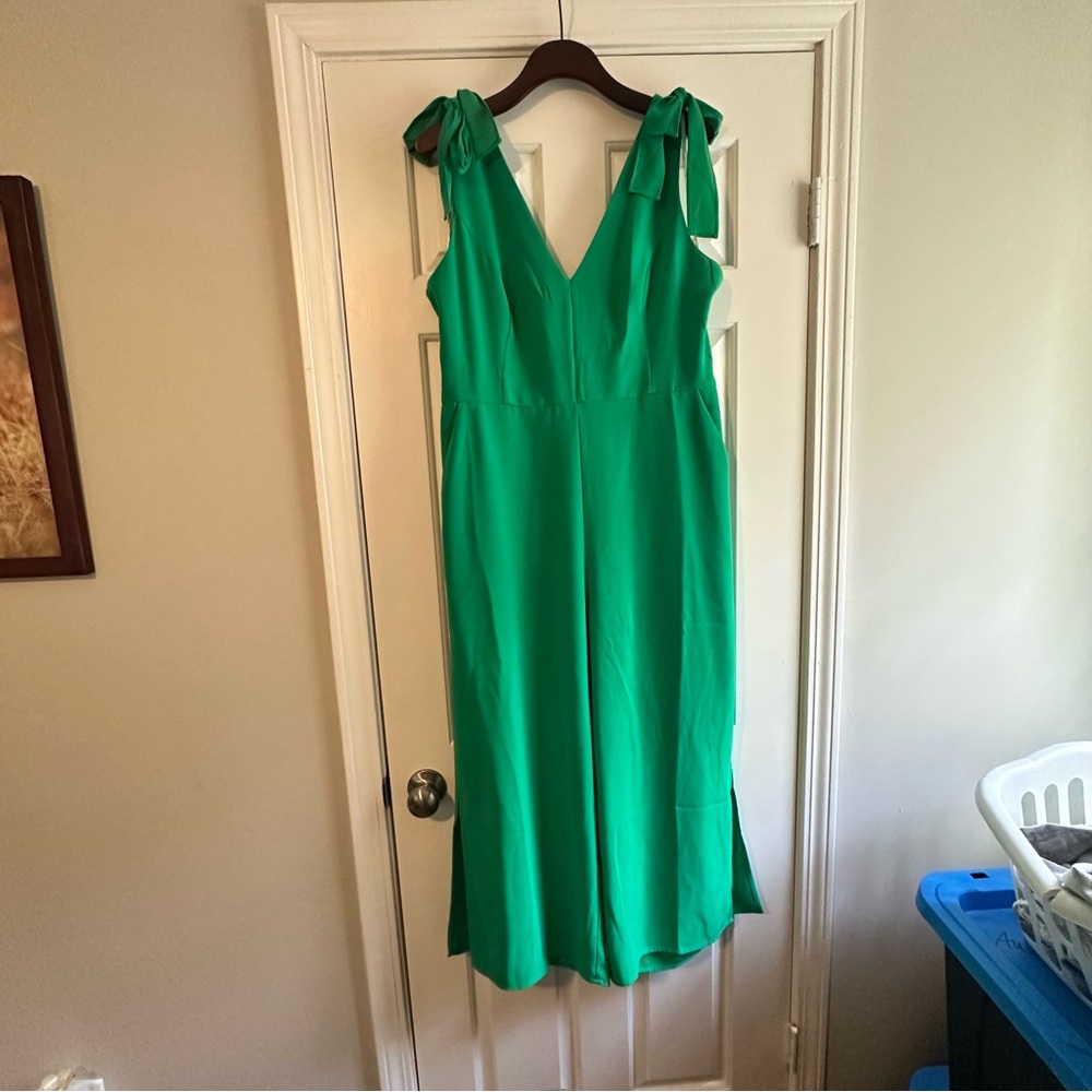 NWT Lilly Pulitzer Danni Jumpsuit in Emerald Isle with original hanger  SIZE 14